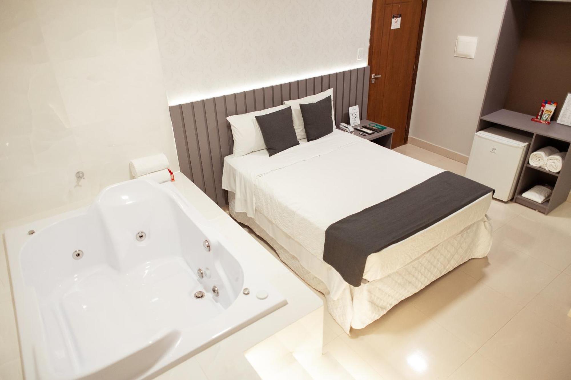 Paris Hotel By H Hoteis - Business Тагуатинга Екстериор снимка